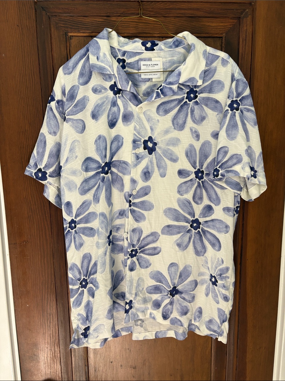 Denim & Flower White Short-Sleeve Button-Up Shirt with Blue Floral Print